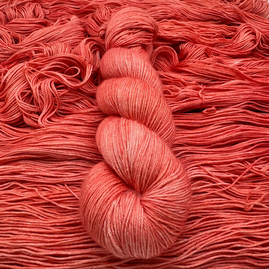Merino/ silke - Beautiful coral - A Knitters World