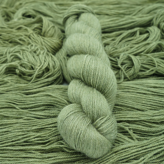 Alpakka/ silke/ cashmere - Deep within the forest - A Knitters World