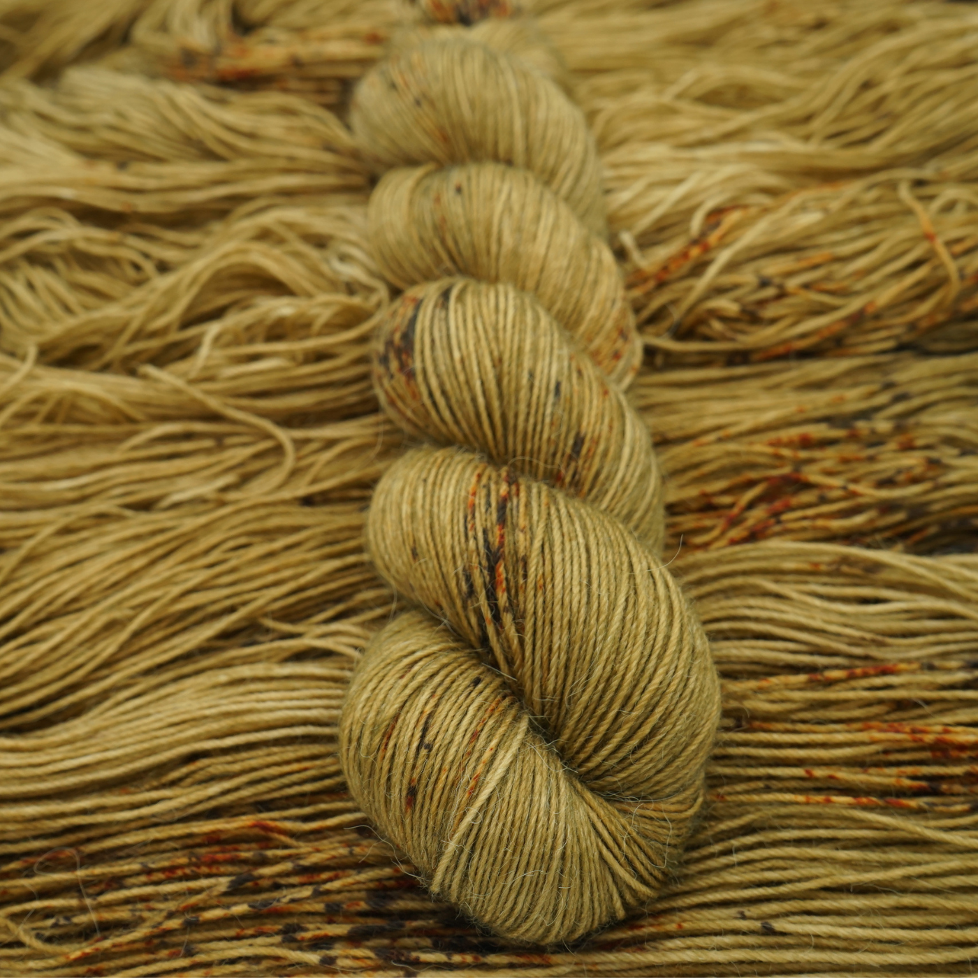 Alpakka sock - Old wood house - A Knitters World