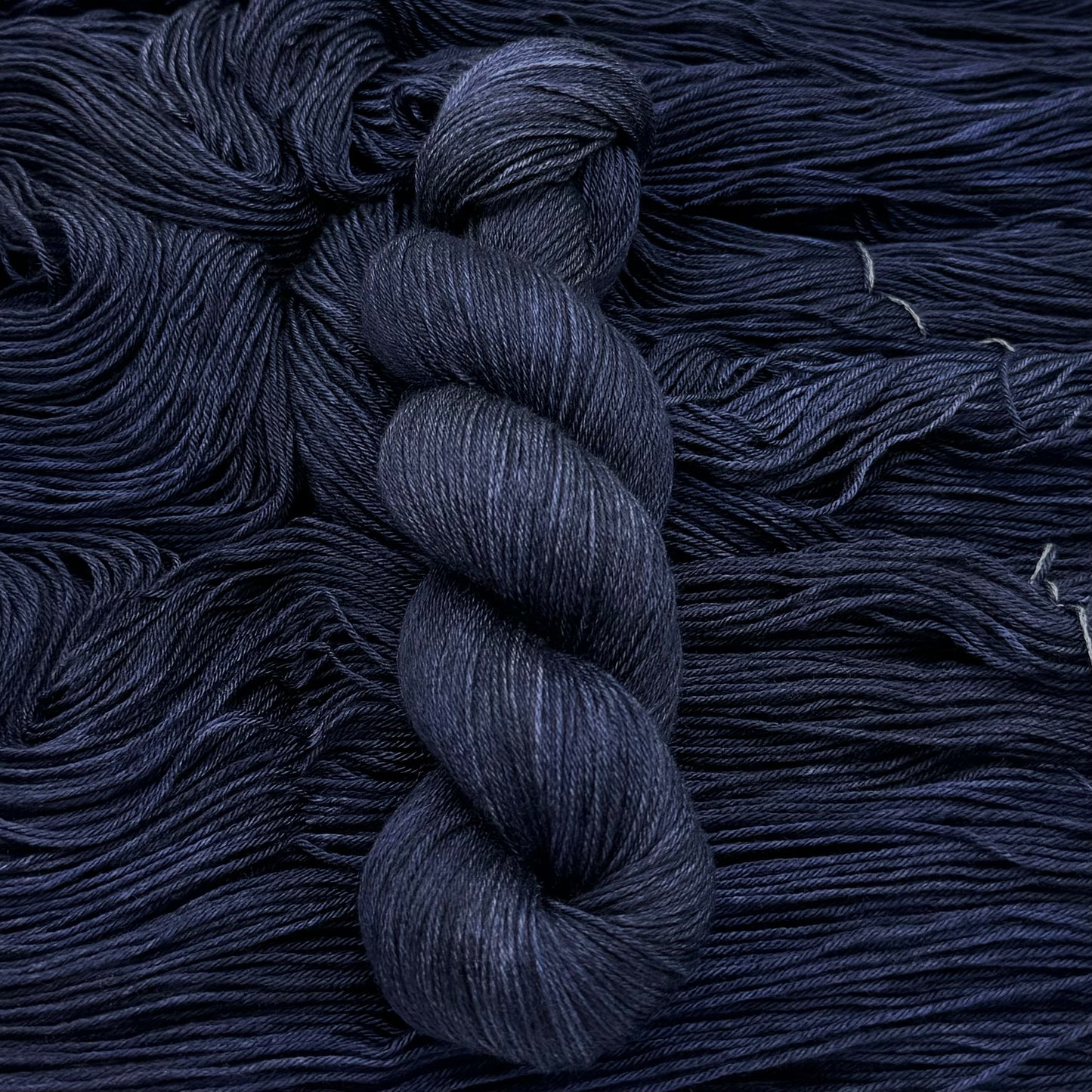 Merino/ silke - The dark night - A Knitters World
