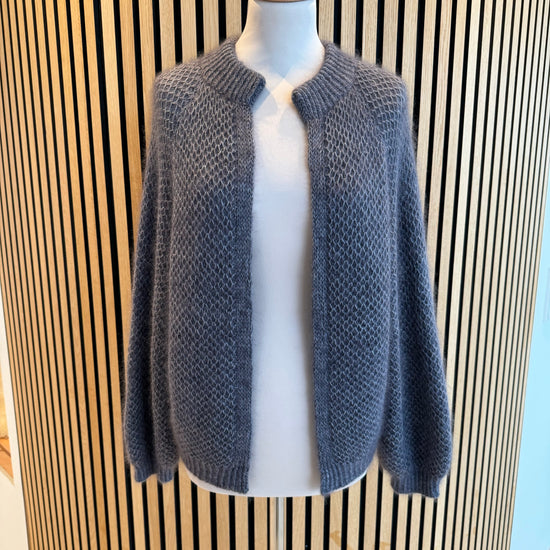 Load image into Gallery viewer, Sibba Cardigan - A Knitters World
