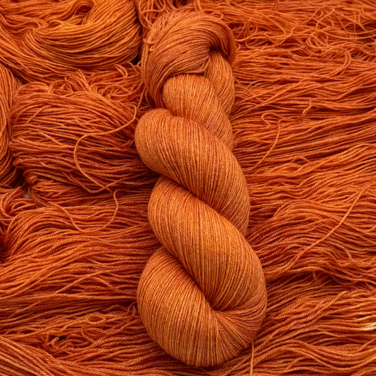 Load image into Gallery viewer, Ny Mink - Orange is the new black - A Knitters World
