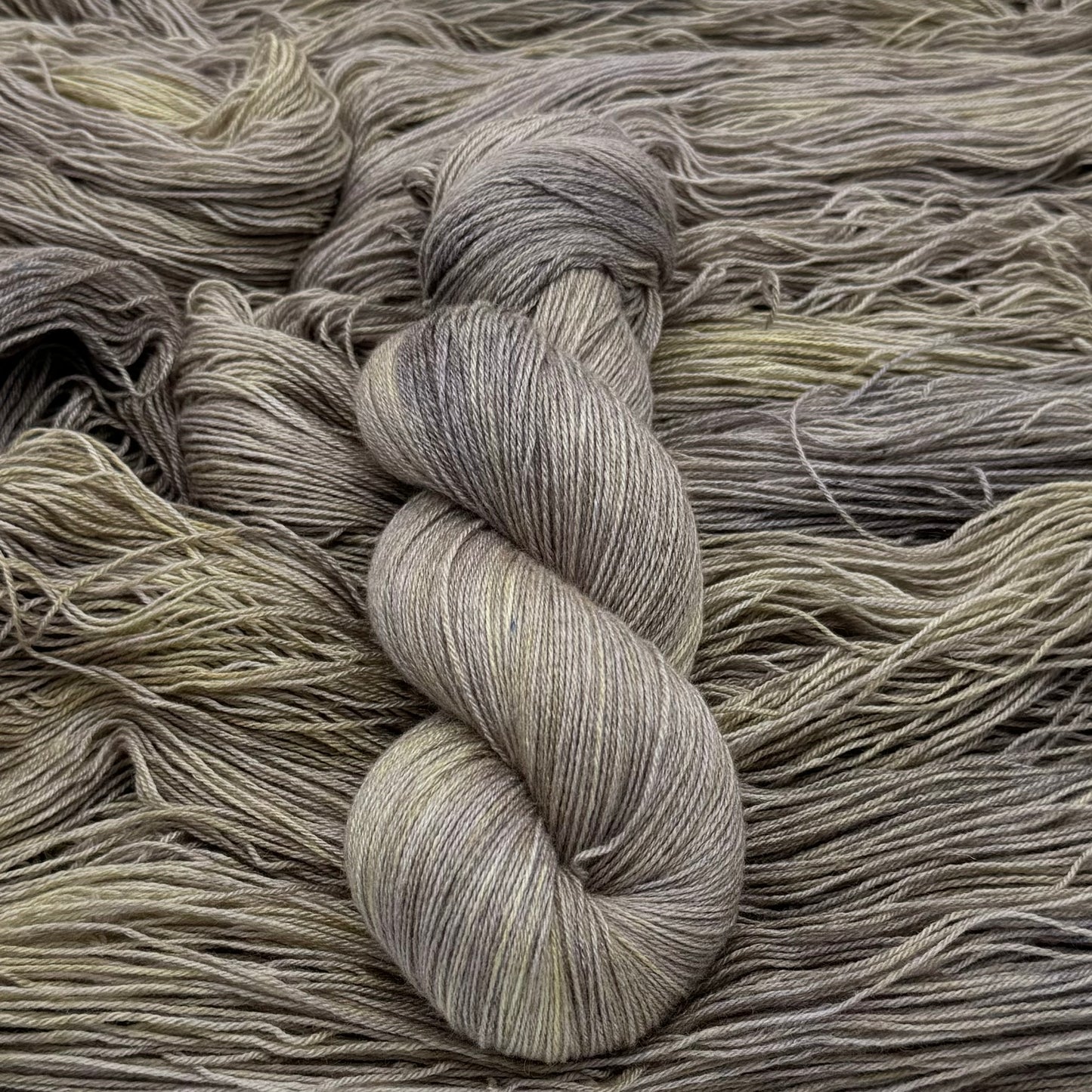Ny Mink - Marhalm - A Knitters World