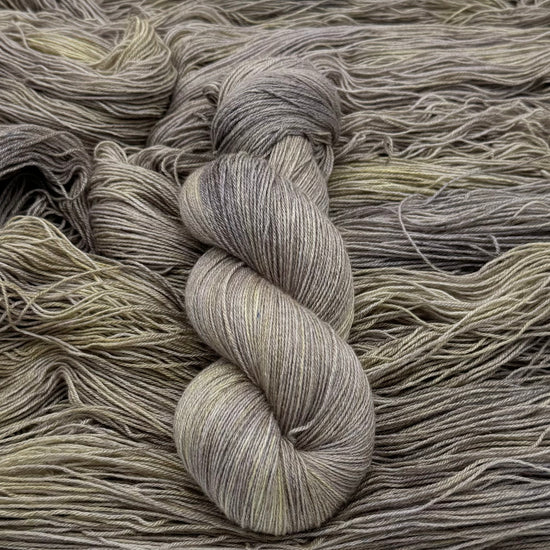 Ny Mink - Marhalm - A Knitters World