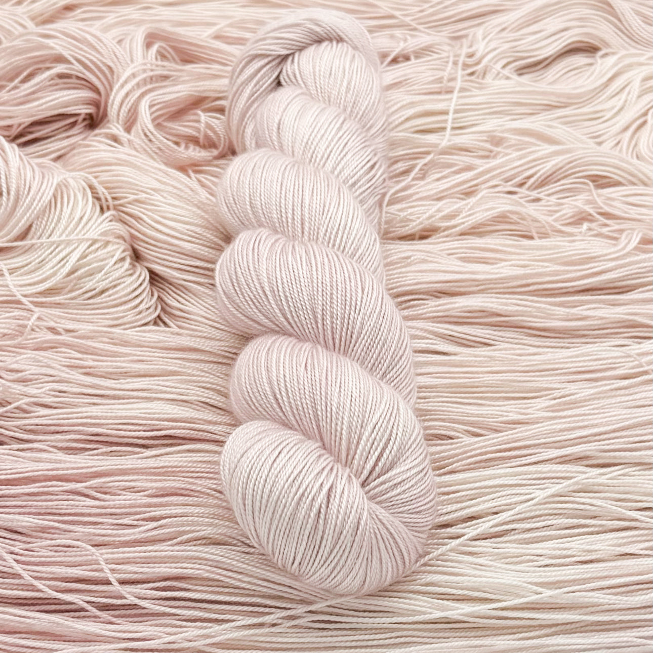 Cashmere/ silke - Cherry Blossom - A Knitters World