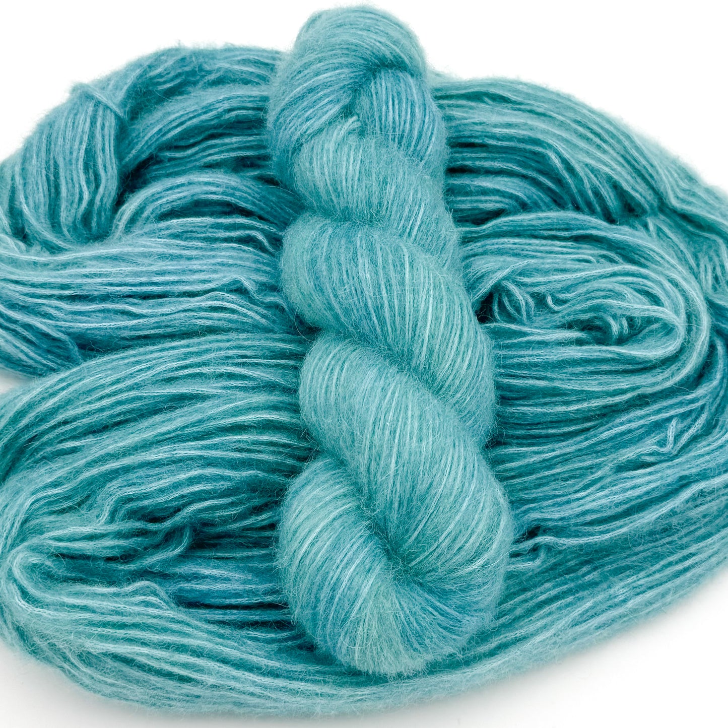 Fluffy Alpakka - Swimmingpool - A Knitters World