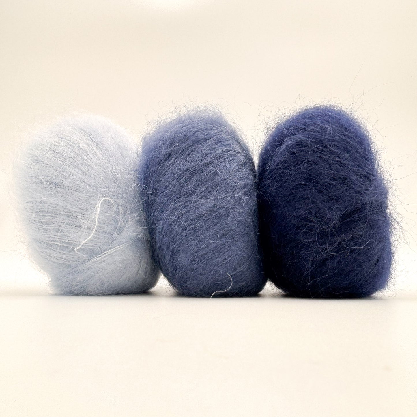 Mohair Sport garn i farven Navy Blue – Superkid Mohair og silke fra A Knitters World