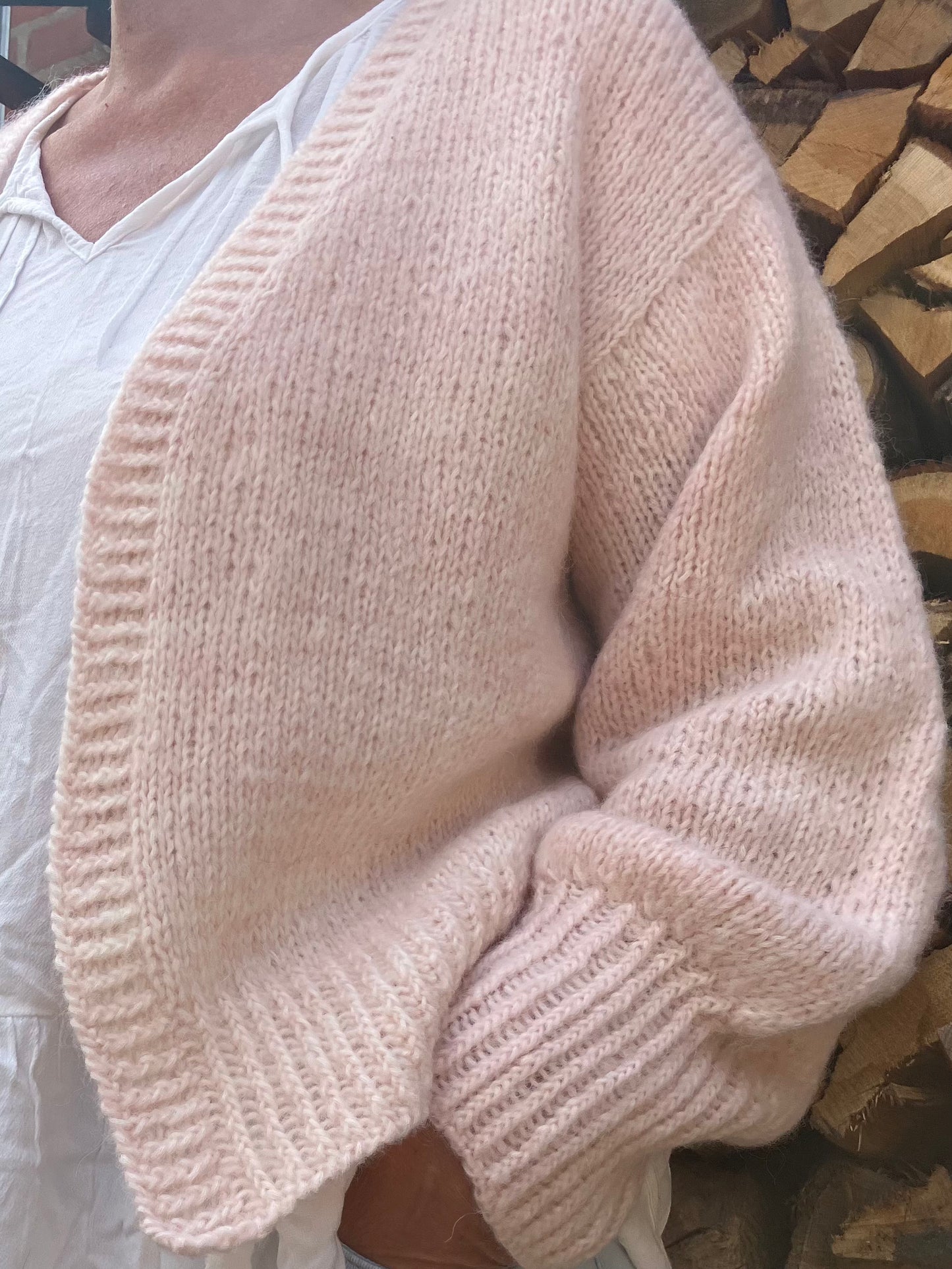Meryl Cardigan - A Knitters World