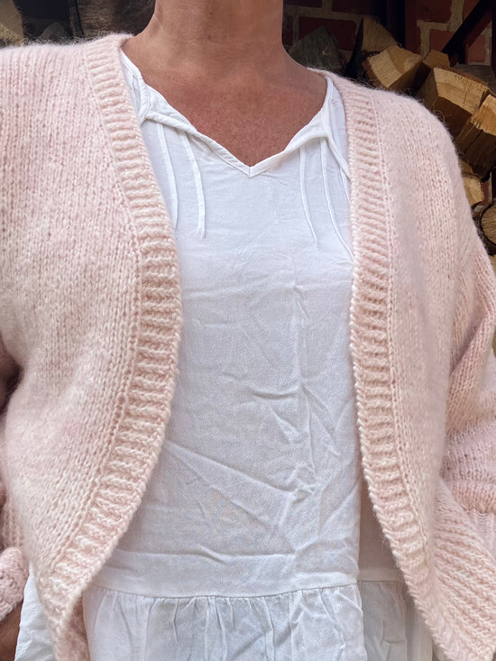 Meryl Cardigan - A Knitters World