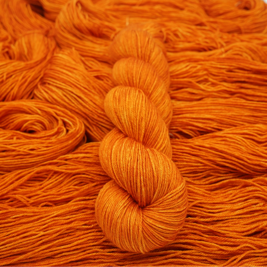 Merino/ silke - Orange is the new black - A Knitters World