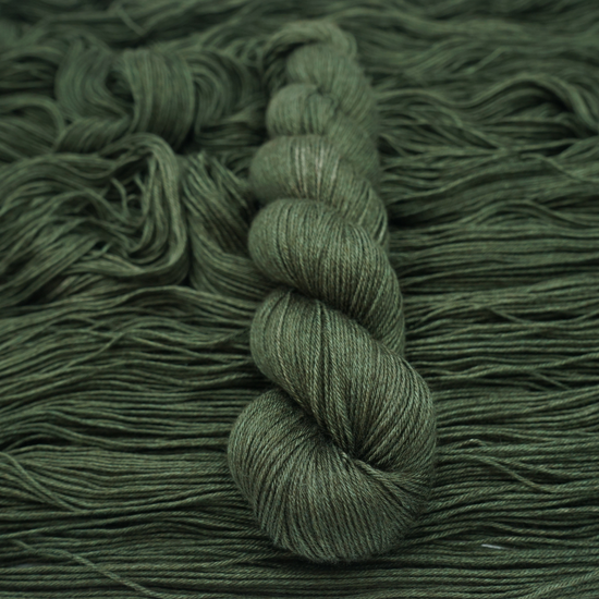 Mørk Yak - Deep within the forest - A Knitters World