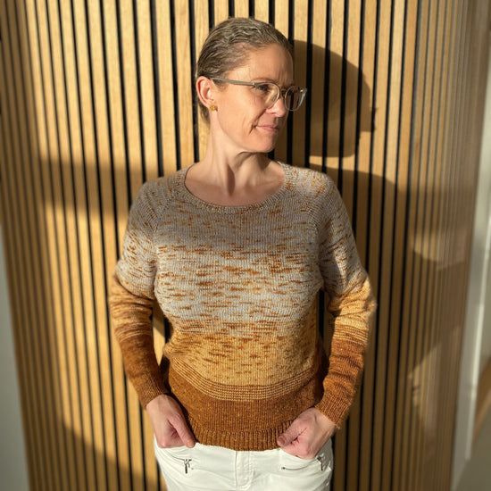Load image into Gallery viewer, Fade Sweater - A Knitters World
