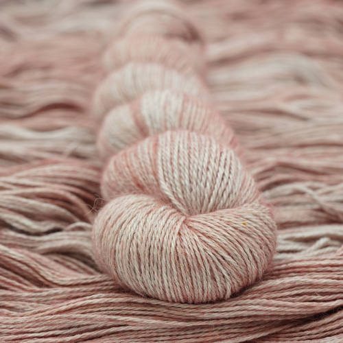 Alpakka/ silke/ cashmere - Mountain rose - A Knitters World