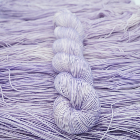 Cashmere/ silke - Purple Flora - A Knitters World