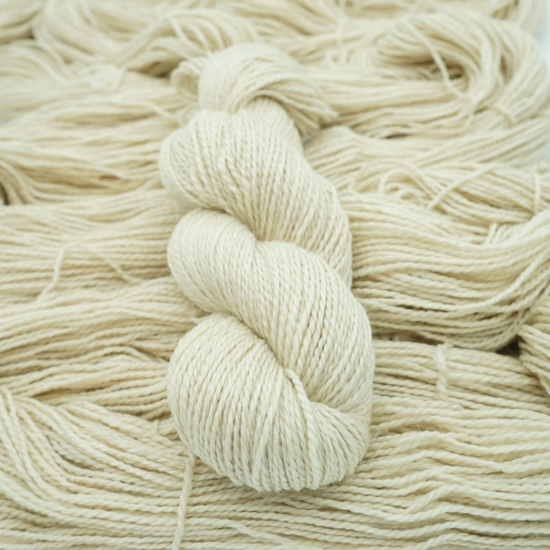 Load image into Gallery viewer, Merino/ Camel DK - Ufarvet - A Knitters World
