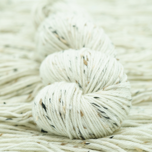 Tweed DK - Ufarvet - A Knitters World